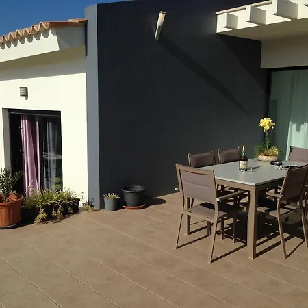 La Primera Villa *